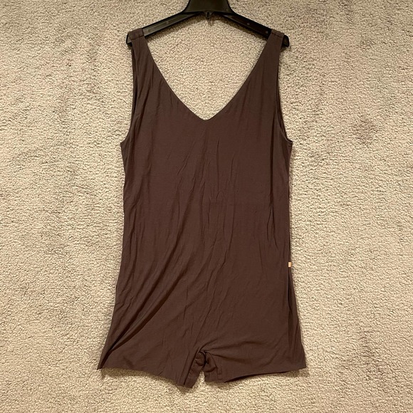 lunya Pants - Lunya Romper Womens Large Gray V-Neck Sleeveless Shorts Sleepwear Loungewear